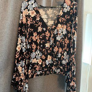 American Eagle long sleeve blouse